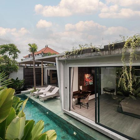 Inspira Seminyak Villa Exterior photo